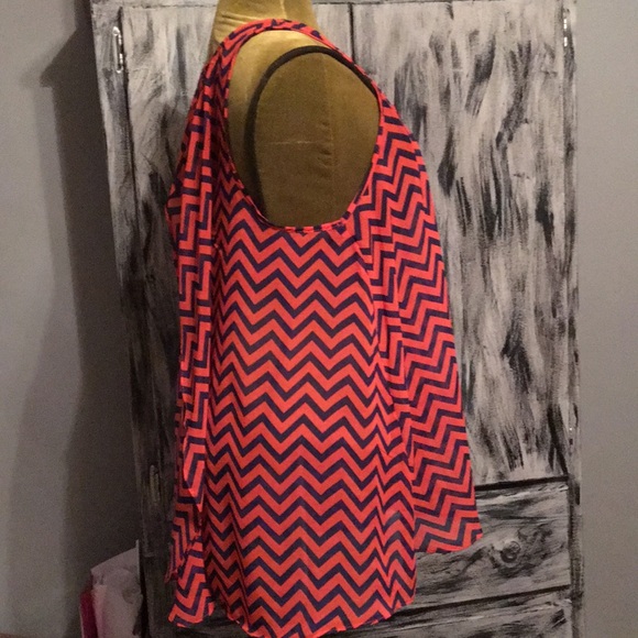 Umgee top - Picture 2 of 4